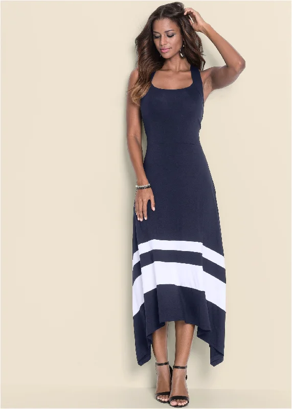 Backless Women Dress for a Sexy and Alluring Look at Evening EventsColor Block Maxi Dress - Navy & White