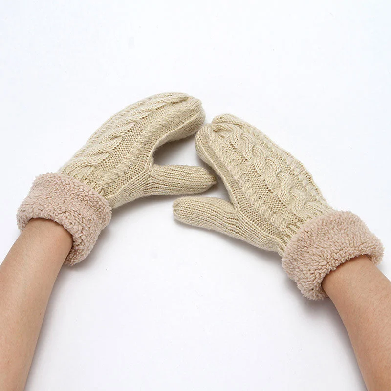 Cashmere Women Sweater with a Luxurious Soft TouchFluffy Fleece Lined Solid Color Chunky Cable Knit Mittens