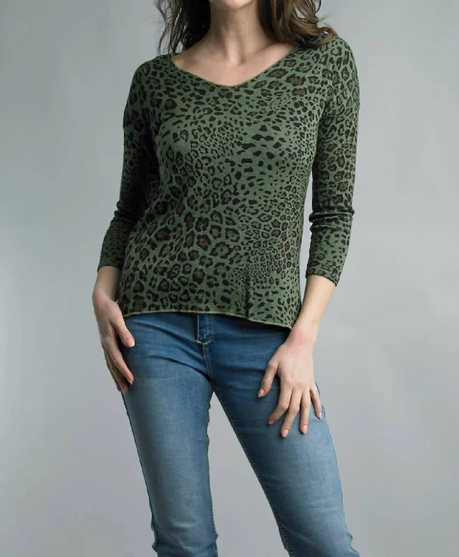 Sequin - Embellished Women Sweater for Special OccasionsLeopard Print V Neck Sweater In Olive