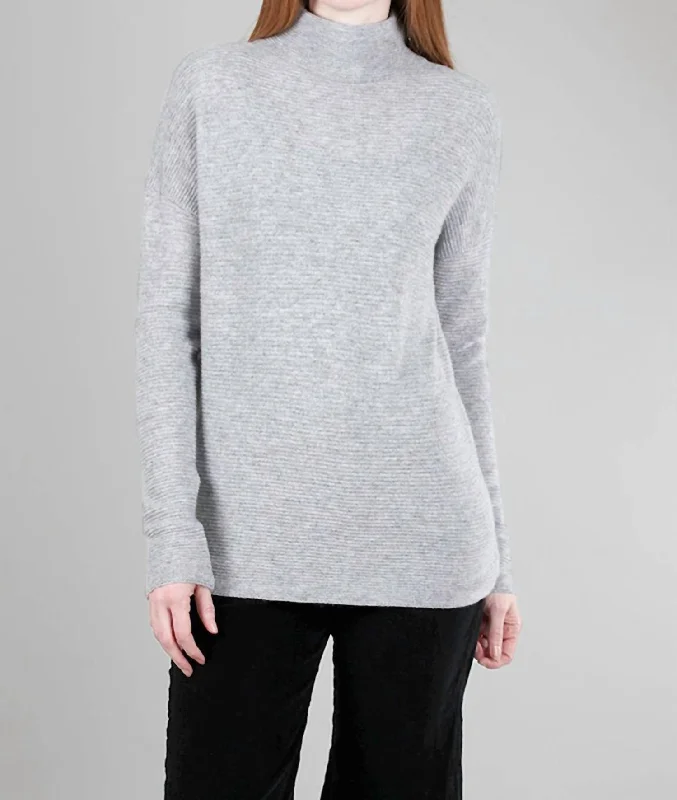 Button - Down Women Sweater for a Versatile LookTextured Slouchy Funnel Sweater In Gray