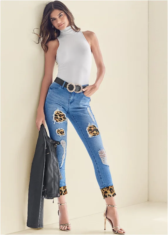 Mock - Neck Women Sweater for a Modern TwistLeopard Cuffed Jeans - Light Wash