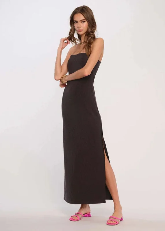 Backless Women Dress for a Sexy and Alluring Look at Evening EventsBackless Women Dress for a Sexy and Alluring Look at Evening EventsCardela Dress - Black