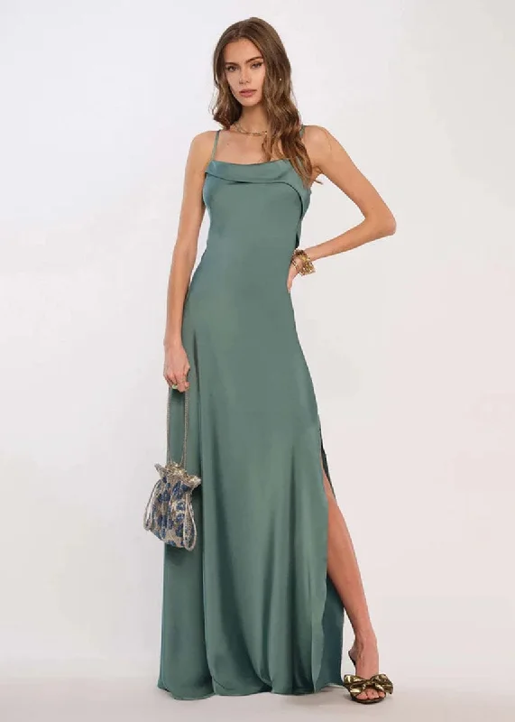 Backless Women Dress for a Sexy and Alluring Look at Evening EventsBackless Women Dress for a Sexy and Alluring Look at Evening EventsCorine Dress - Jade