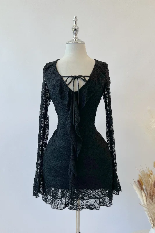 Empire Waist Women Dress to Accentuate the Bust and Conceal the WaistEmpire Waist Women Dress to Accentuate the Bust and Conceal the WaistFelicia Mini Dress - Black