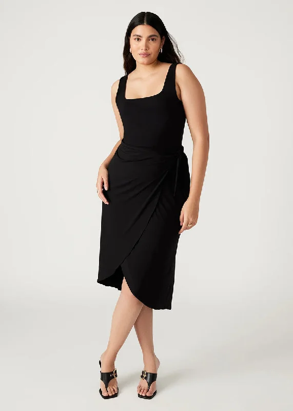 Plus Size Women Dress with a Flattering A - Line Cut for Comfort and StylePlus Size Women Dress with a Flattering A - Line Cut for Comfort and StyleRhea Dress - Black