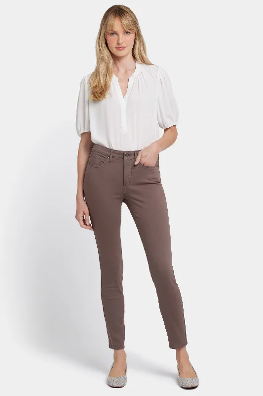 Jeggings women jeans combining the comfort of leggings and style of jeansAmi Skinny Jeans - Dark Wood