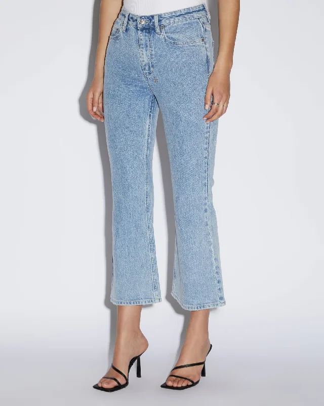 Acid - wash women jeans with a retro finishSOHO CROP AUTHENTIK