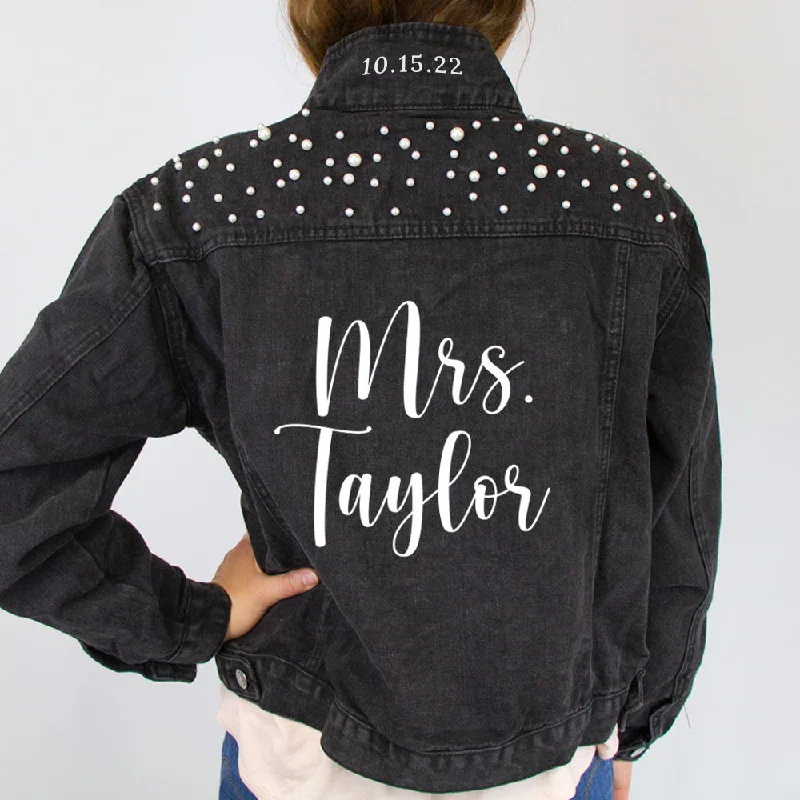 Denim Top with a Collared Neckline for a Preppy Style(Black Pearl) Mrs. Taylor  Pearl Denim Jacket