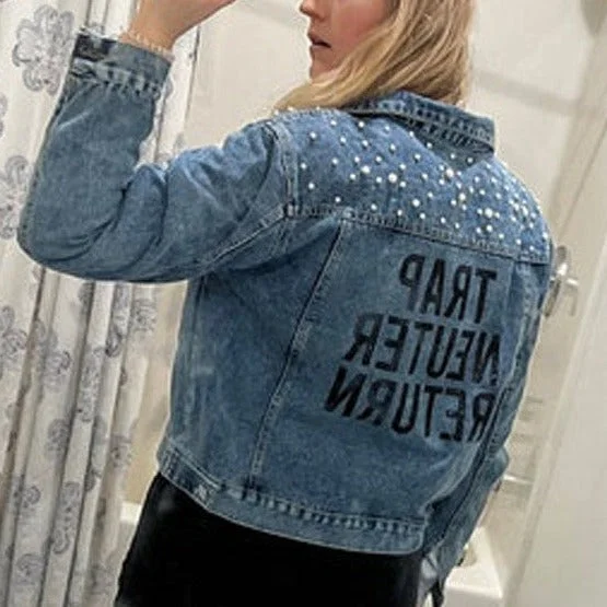 Button - Down Denim Top with a Classic Design(Blue Pearl) Trap Neuter Return Pearl Denim Jacket