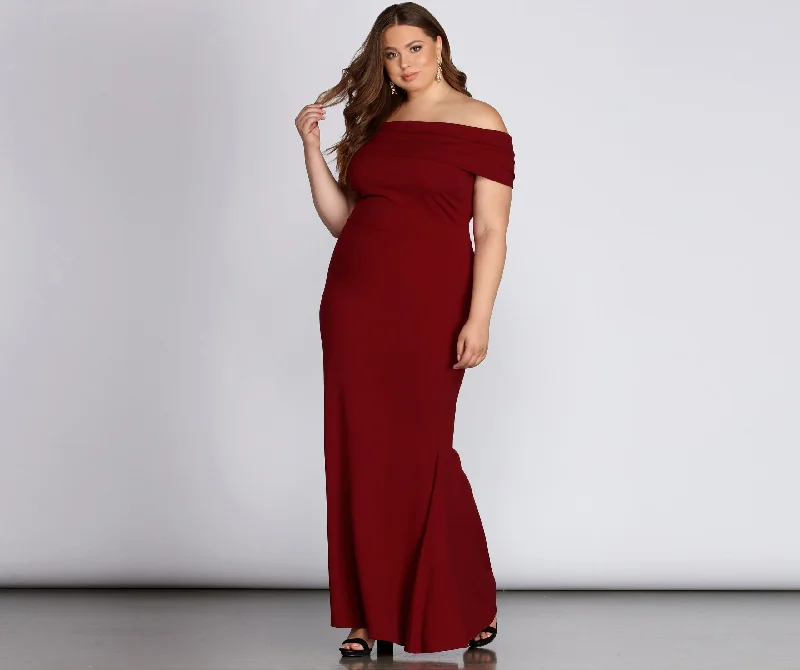 Backless Women Dress for a Sexy and Alluring Look at Evening EventsPlus Maddison Sleeveless Mermaid Dress