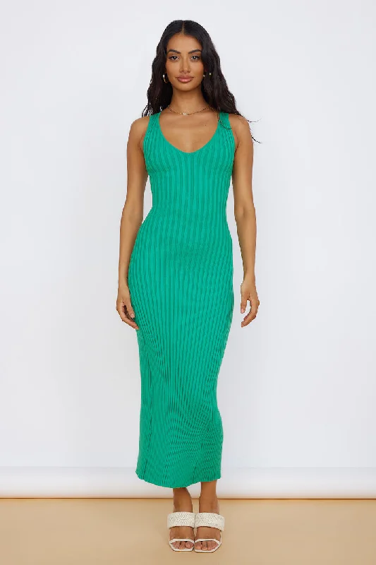 Shift Women Dress with a Simple and Classic Design for Everyday WearRadiant Glow Maxi Dress Green