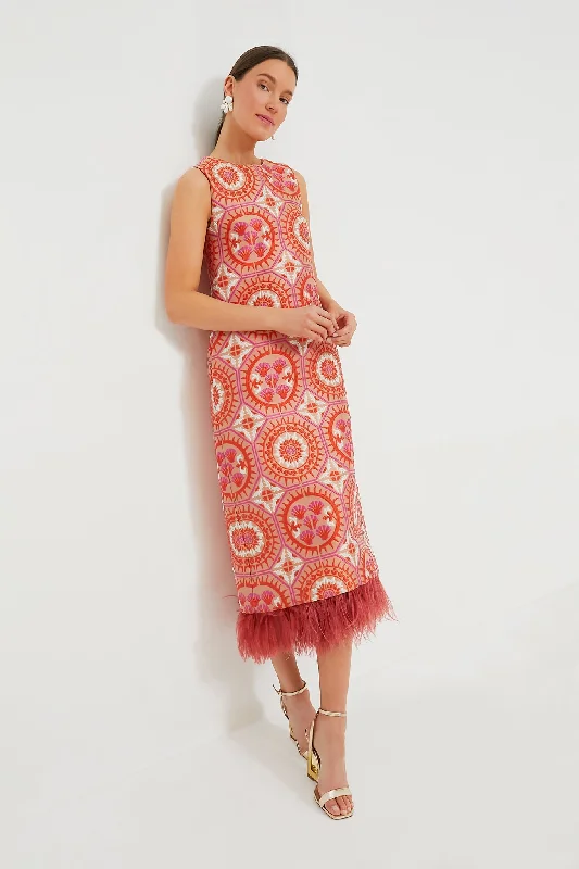 Mini Women Dress with a Short Hem for a Young and Trendy StyleSun Jacquard Column Dress with Feathers