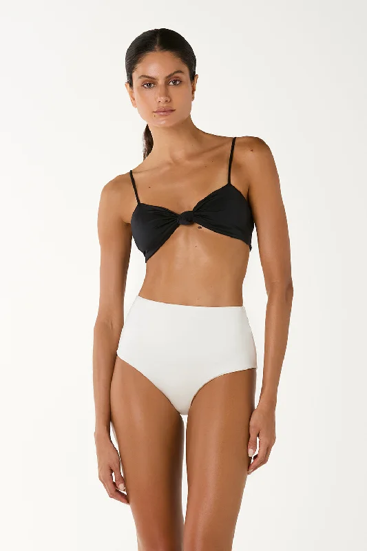 Convertible bikini that can be worn in multiple styles for versatilityDisco Duo Gia Bottom